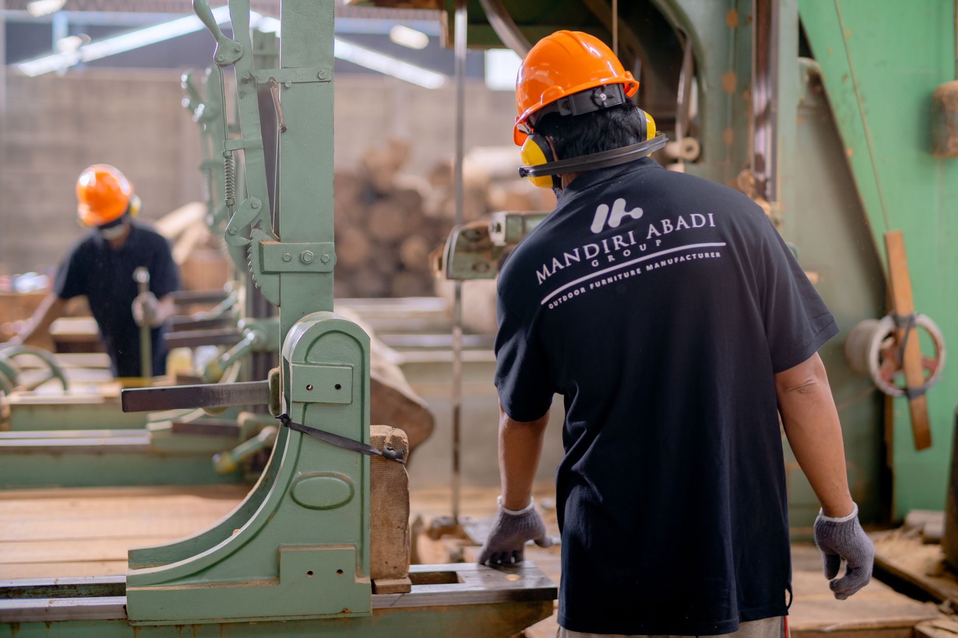 How Indianapolis Manufacturers Are Using OEE Dashboards